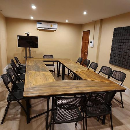 Pilgrim'S Kitchen & Inn Savannakhet Εξωτερικό φωτογραφία