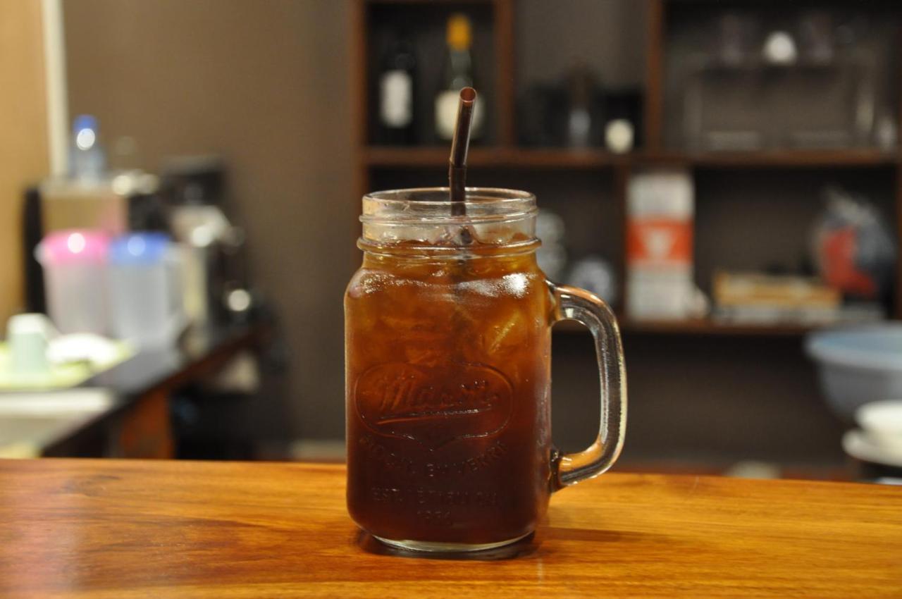 Pilgrim'S Kitchen & Inn Savannakhet Εξωτερικό φωτογραφία