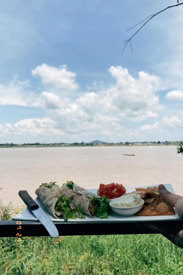 Pilgrim'S Kitchen & Inn Savannakhet Εξωτερικό φωτογραφία