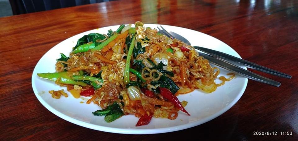 Pilgrim'S Kitchen & Inn Savannakhet Εξωτερικό φωτογραφία